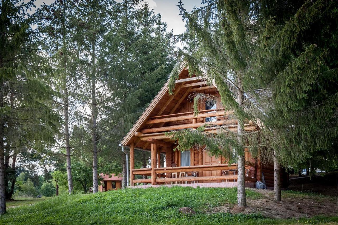 Manka Kisroenkhaz Villa Ispank Exterior photo